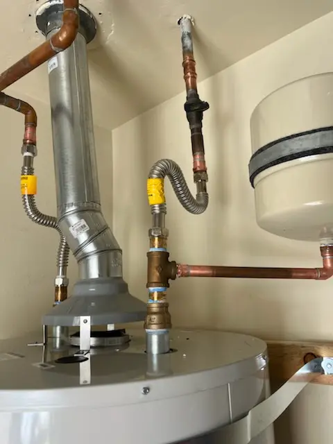 Water heater installation and plumbing repair in Downtown Bradenton